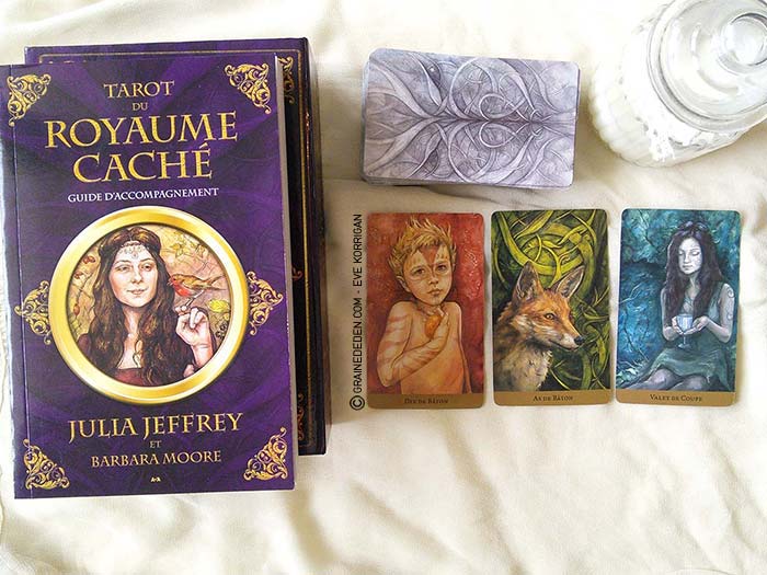 Tarot du Royaume Caché de Barbara Moore et Julia Jeffrey - Review et présentation de Tarots divinatoires - Graine d'Eden - Développement personnel, spiritualité, guidance, oracles et tarots divinatoires