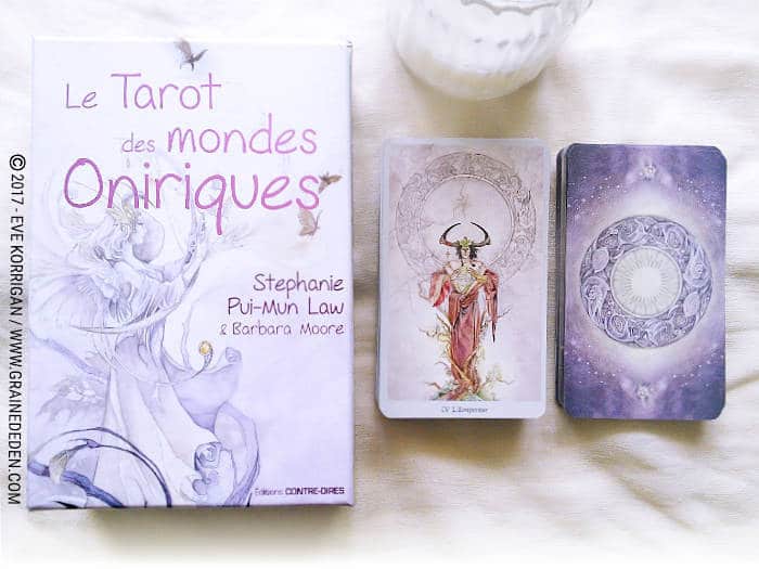 Le Tarot des Mondes Oniriques de Stephanie Pui-Mun Law et Barbara Moore - Graine d'Eden Développement personnel, spiritualité, tarots et oracles divinatoires, Bibliothèques des Oracles, avis, présentation, review , revue