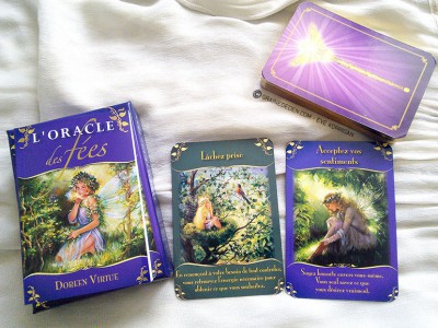 Oracle ou Tarot : quelles cartes choisir ? - Holissence