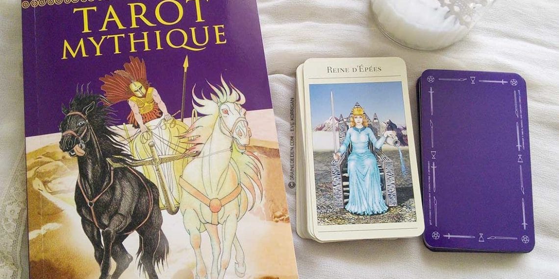 Tarot Mythique de Juliet Sharman-Burke et Liz Greene - Graine d'Eden la bibliothèque des Tarots, revue, review, présentation de Tarot et Oracle Divinatoires