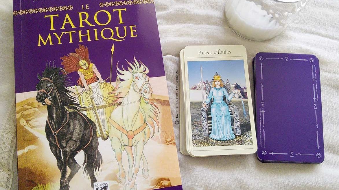 Tarot Mythique de Juliet Sharman-Burke et Liz Greene - Graine d'Eden la bibliothèque des Tarots, revue, review, présentation de Tarot et Oracle Divinatoires