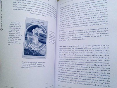 Tarot Mythique de Juliet Sharman-Burke et Liz Greene - Graine d'Eden la bibliothèque des Tarots, revue, review, présentation de Tarot et Oracle Divinatoires