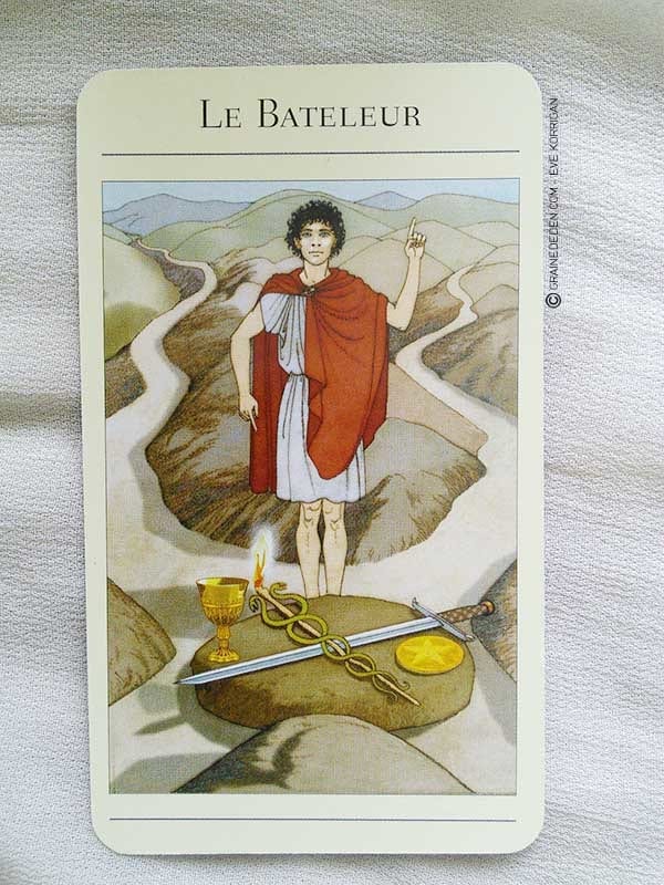 Tarot Mythique de Juliet Sharman-Burke et Liz Greene - Graine d'Eden la bibliothèque des Tarots, revue, review, présentation de Tarot et Oracle Divinatoires