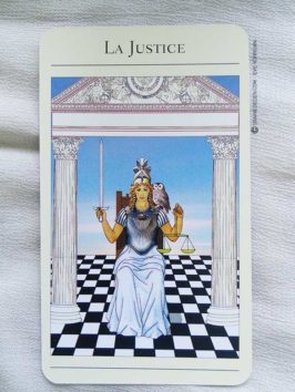 Tarot Mythique de Juliet Sharman-Burke et Liz Greene - Graine d'Eden la bibliothèque des Tarots, revue, review, présentation de Tarot et Oracle Divinatoires