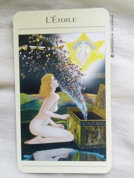 Tarot Mythique de Juliet Sharman-Burke et Liz Greene - Graine d'Eden la bibliothèque des Tarots, revue, review, présentation de Tarot et Oracle Divinatoires