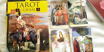 Le Tarot du Graal de John Matthews et Giovanni Caselli - Graine d'Eden la bibliothèque des Tarots, revue, review, présentation de Tarot et Oracle Divinatoires