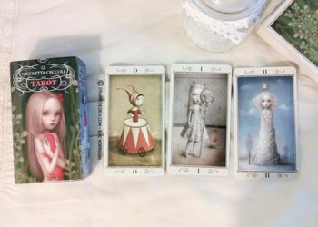 Nicoletta Ceccoli Tarot présentation et review de tarot divinatoire - Graine d'Eden La bibliothèque des Tarots divinatoires