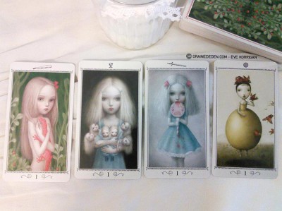 Nicoletta Ceccoli Tarot présentation et review de tarot divinatoire - Graine d'Eden La bibliothèque des Tarots divinatoires