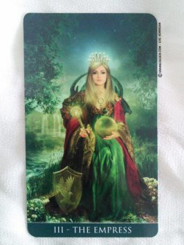 Thelema Tarot deck de Renata Lechner - Présentation et review de Tarot divinatoire - Graine d'Eden