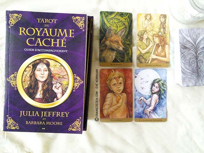 Tarot du Royaume Caché de Barbara Moore et Julia Jeffrey - Review et présentation de Tarots divinatoires - Graine d'Eden - Développement personnel, spiritualité, guidance, oracles et tarots divinatoires