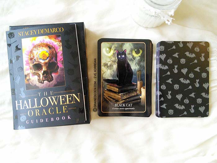 The Halloween Oracle de Stacey Demarco - Review et présentation de cartes oracle - Graine d'Eden - Développement personnel, spiritualité, guidance, oracles et tarots divinatoires