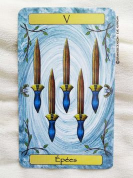 Le Grand Tarot des Maîtres de Muriel Champagne - Graine d'Eden Développement personnel, spiritualité, guidance, oracles et tarots divinatoires - La bibliothèque des Tarots divinatoires.