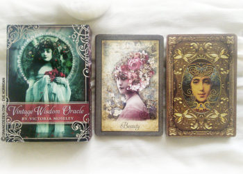 Vintage Wisdom Oracle de Victoria Moseley - Graine d'Eden Développement personnel, spiritualité, guidance, oracles et tarots divinatoires - La bibliothèque des Oracles