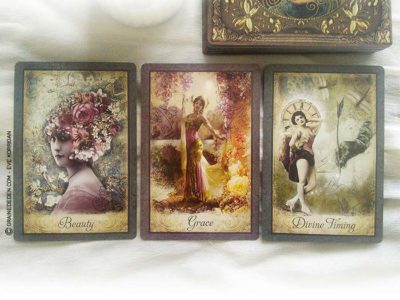 Vintage Wisdom Oracle de Victoria Moseley - Graine d'Eden Développement personnel, spiritualité, guidance, oracles et tarots divinatoires - La bibliothèque des Oracles