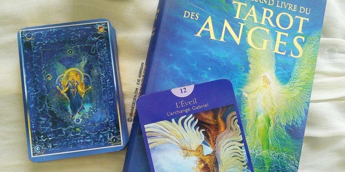 Le Tarot des Anges et Le Grand livre du Tarot des Anges de Doreen Virtue et Radleigh Valentine - Graine d'Eden Développement personnel, spiritualité, guidance, oracles et tarots divinatoires - La bibliothèque des Tarots