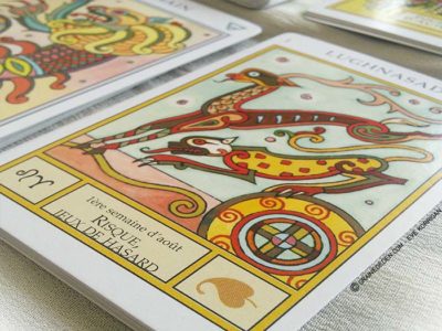 Le Tarot Runique de Caroline Smith et John Astrop - Graine d'Eden Tarots et Oracles divinatoires - Présentation et reviews