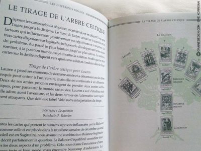 Le Tarot Runique de Caroline Smith et John Astrop - Graine d'Eden Tarots et Oracles divinatoires - Présentation et reviews