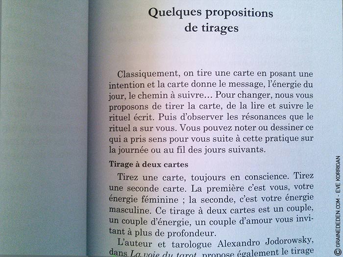 Choeur de Femmes de Yaël Catherinet et Céline Cailleux - Graine d'Eden Développement personnel, spiritualité, tarots et oracles divinatoires, Bibliothèques des Oracles, avis, présentation, review