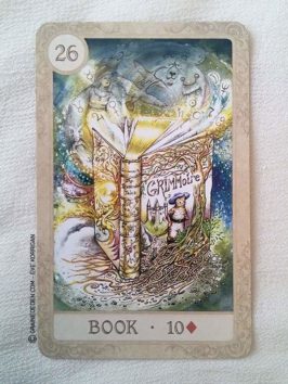 Fairy Tale Lenormand de Lisa Hunt et Arwen Lynch - Graine d'Eden Développement personnel, spiritualité, tarots et oracles divinatoires, Bibliothèques des Oracles, avis, présentation, review