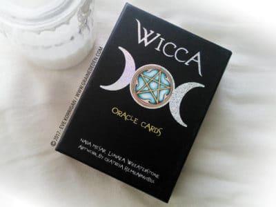 Wiccan Wicca Oracle cards de Lunaea Wheaterstone et Nada Mesar - Graine d'Eden Développement personnel, spiritualité, tarots et oracles divinatoires, Bibliothèques des Oracles, avis, présentation, review