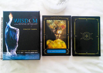 Wisdom of the House of Night Oracle Cards de Colette Baron-Reid et Jena DellaGrottaglia - Graine d'Eden Développement personnel, spiritualité, tarots et oracles divinatoires, Bibliothèques des Oracles, avis, présentation, review , revue