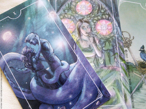 Ostara Tarot de Molly Applejohn, Eden Cooke, Krista Gibbard et Julia Iredale - Graine d'Eden Développement personnel, spiritualité, tarots et oracles divinatoires, Bibliothèques des Oracles, avis, présentation, review , revue