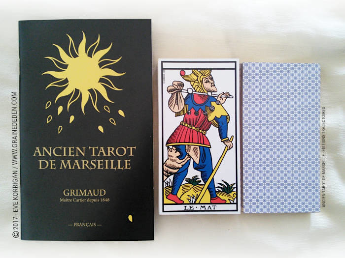 Coffret Luxe Or Ancien Tarot de Marseille Grimaud - Graine d'Eden Développement personnel, spiritualité, tarots et oracles divinatoires, Bibliothèques des Tarots, avis, présentation, review , revue