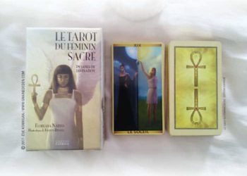 Le Tarot du Féminin Sacré de Floreana Nativo - Graine d'Eden Développement personnel, spiritualité, tarots et oracles divinatoires, Bibliothèques des Tarots, avis, présentation, review , revue