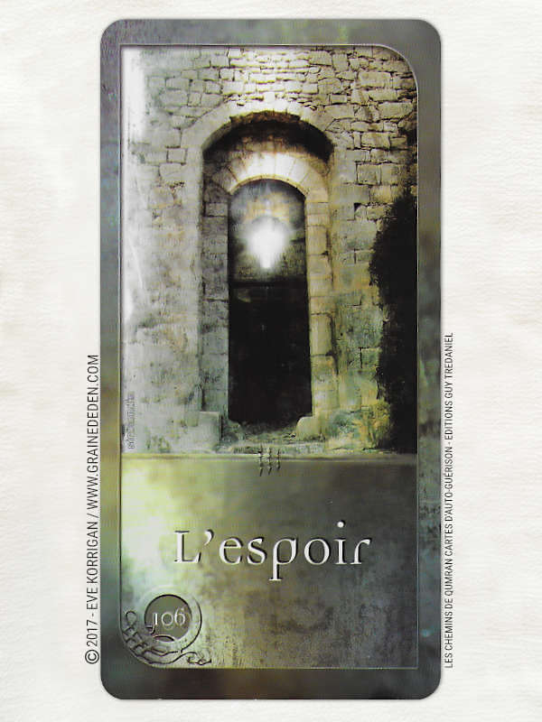 Les chemins de Qumran Cartes d'Auto-guérison et d'introspection de Sarah Lechevalier Sirblondin et Géraldine Bindi - Graine d'Eden Développement personnel, spiritualité, tarots et oracles divinatoires, Bibliothèques des Oracles, avis, présentation, review , revue