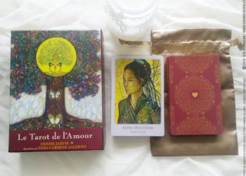 Le Tarot de l'Amour de Denise Jarvie et Toni Carmine Salerno Review - Graine d'Eden Développement personnel, spiritualité, tarots et oracles divinatoires, Bibliothèques des Oracles, avis, présentation, review tarot oracle , revue tarot oracle