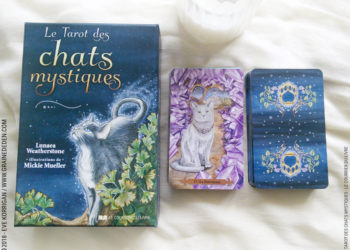 Le Tarot des Chats Mystiques de Lunaea Weatherstone et Mickie Mueller Review - Graine d'Eden Développement personnel, spiritualité, tarots et oracles divinatoires, Bibliothèques des Oracles, avis, présentation, review tarot oracle , revue tarot oracle