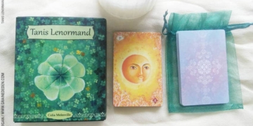 Tanis Lenormand de Célia Melesville Review - Graine d'Eden Développement personnel, spiritualité, tarots et oracles divinatoires, Bibliothèques des Oracles, avis, présentation, review tarot oracle , revue tarot oracle