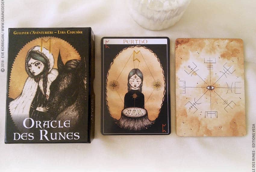 L'Oracle des Runes divinatoires  Oracles Guidance / Développement