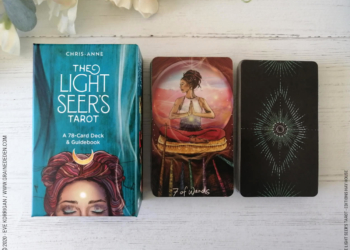 The Light Seer's Tarot de Chris-Anne